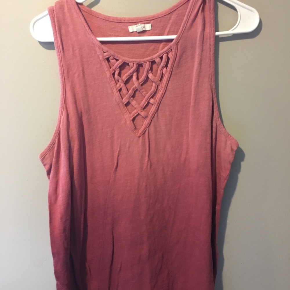 clothing - Picture 2 of 8